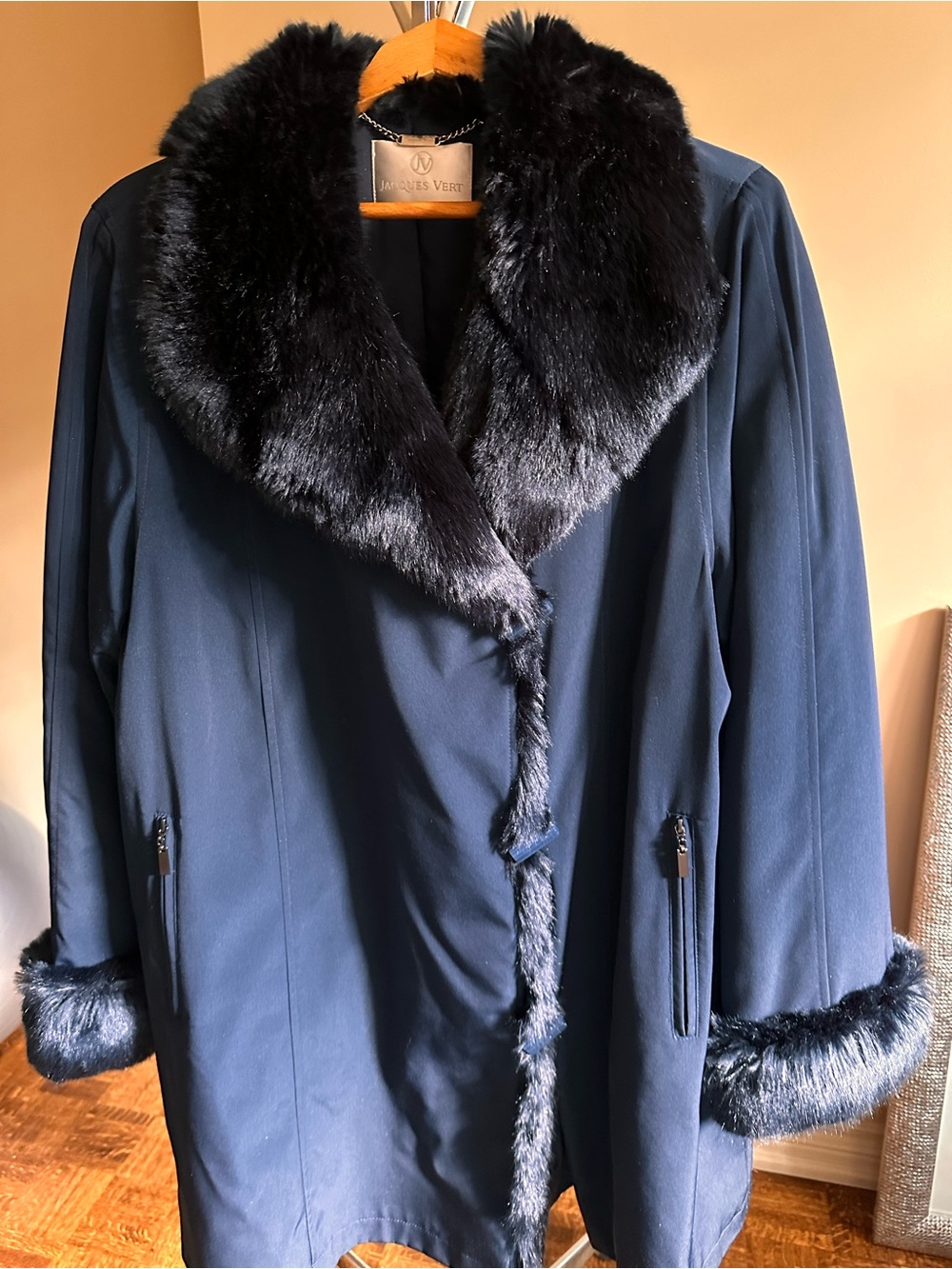 Women's Navy Coat with Faux Fur Trim. Size XL.